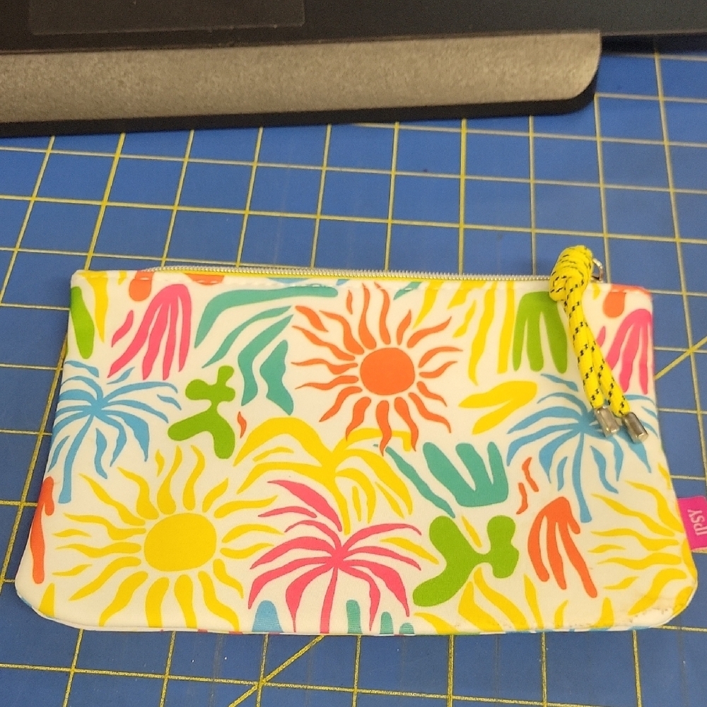 Tropical Yellow Pink Blue Green Orange 7x5" Rope Pull Zipper Pouch
